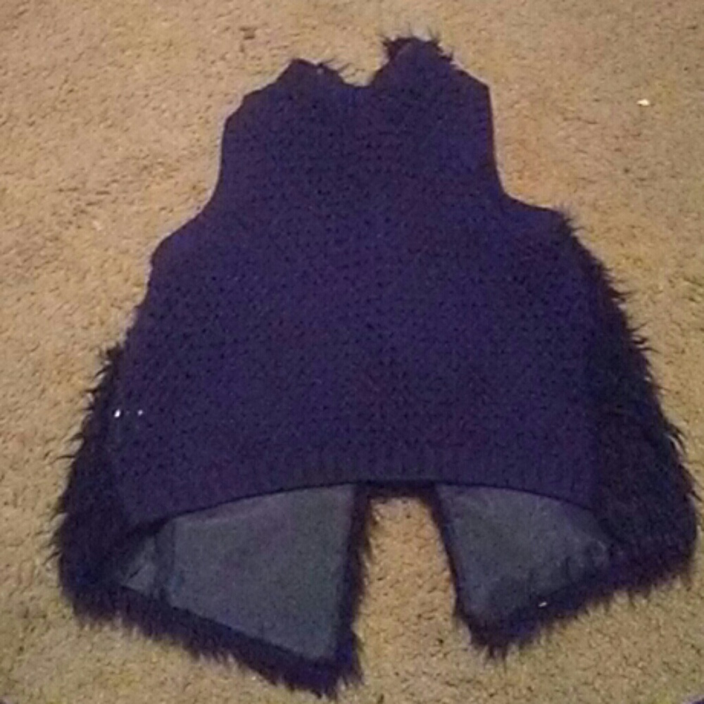 Vest - Picture 2 of 2